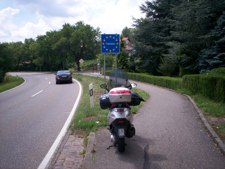 Grenze zu Frankreich bei Wissenbourg(F)